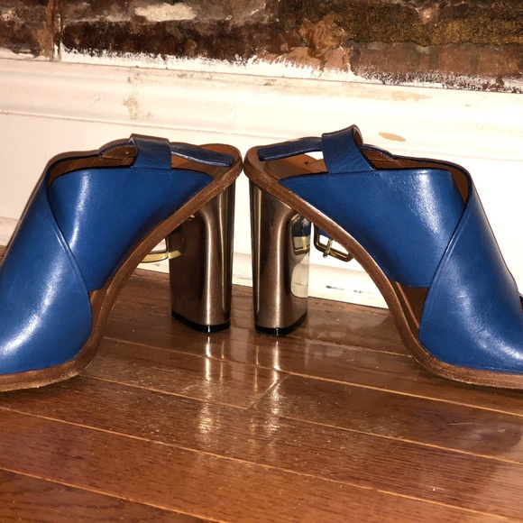 CELINE Heels - Picture 2 of 3